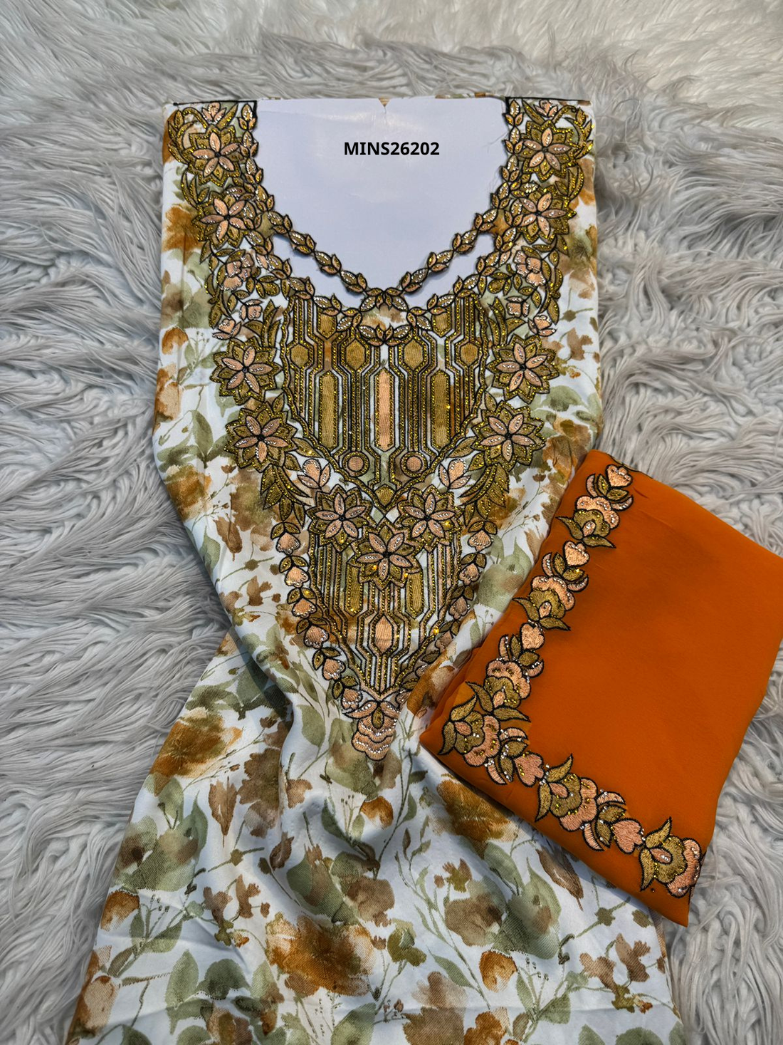 قماش مخور إندونيسي   مطرز مع شيلة -