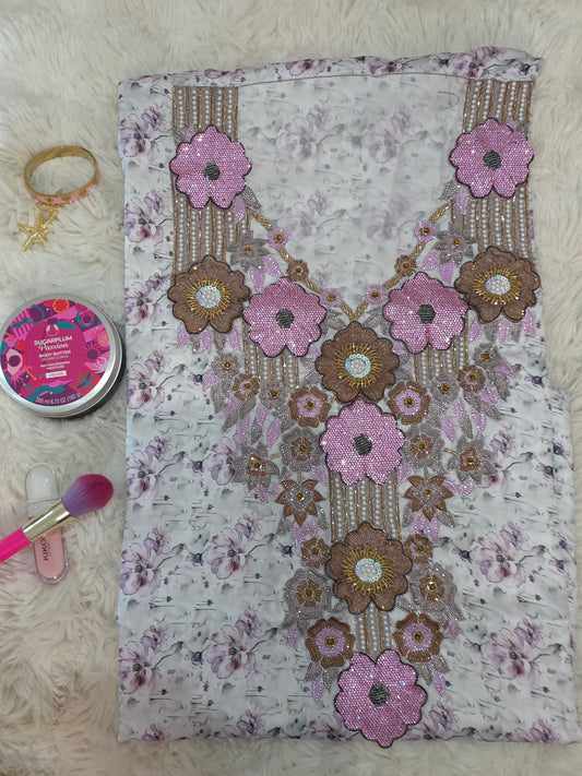 قماش مخور حرير إندونيسي بتطريز خرز وكريستال ثلاثي الأبعاد – زهور وردية