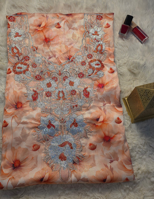قماش مخور حرير إيطالي مطرز بالخرز والكريستال – زهور خوخي وفضي