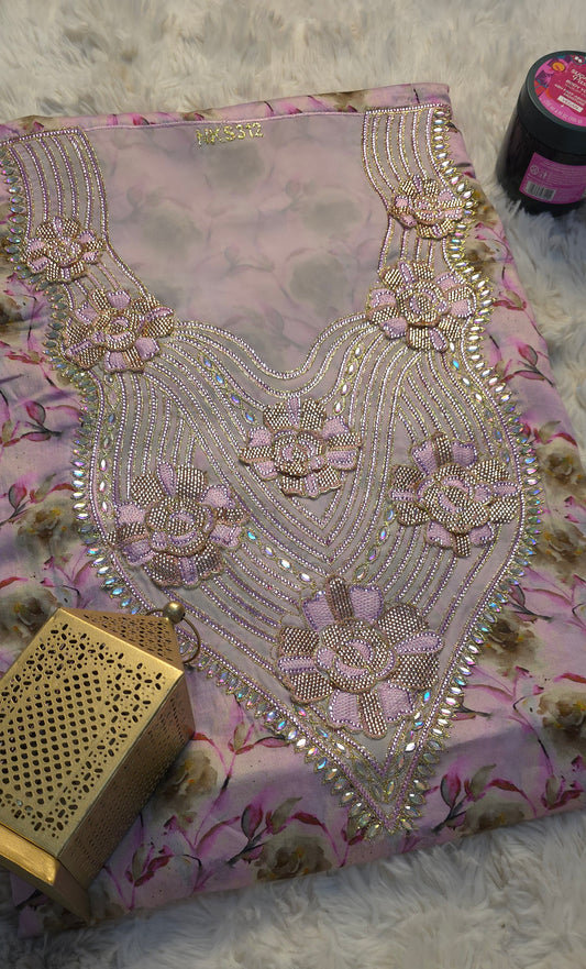 قماش مخور حرير إندونيسي بتطريز خرز وكريستال – زهور وردية