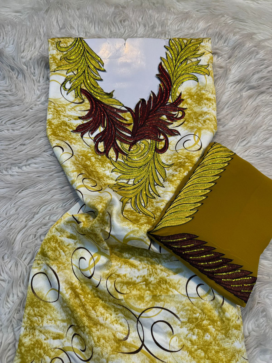 قماش مخور إندونيسي   مطرز مع شيلة